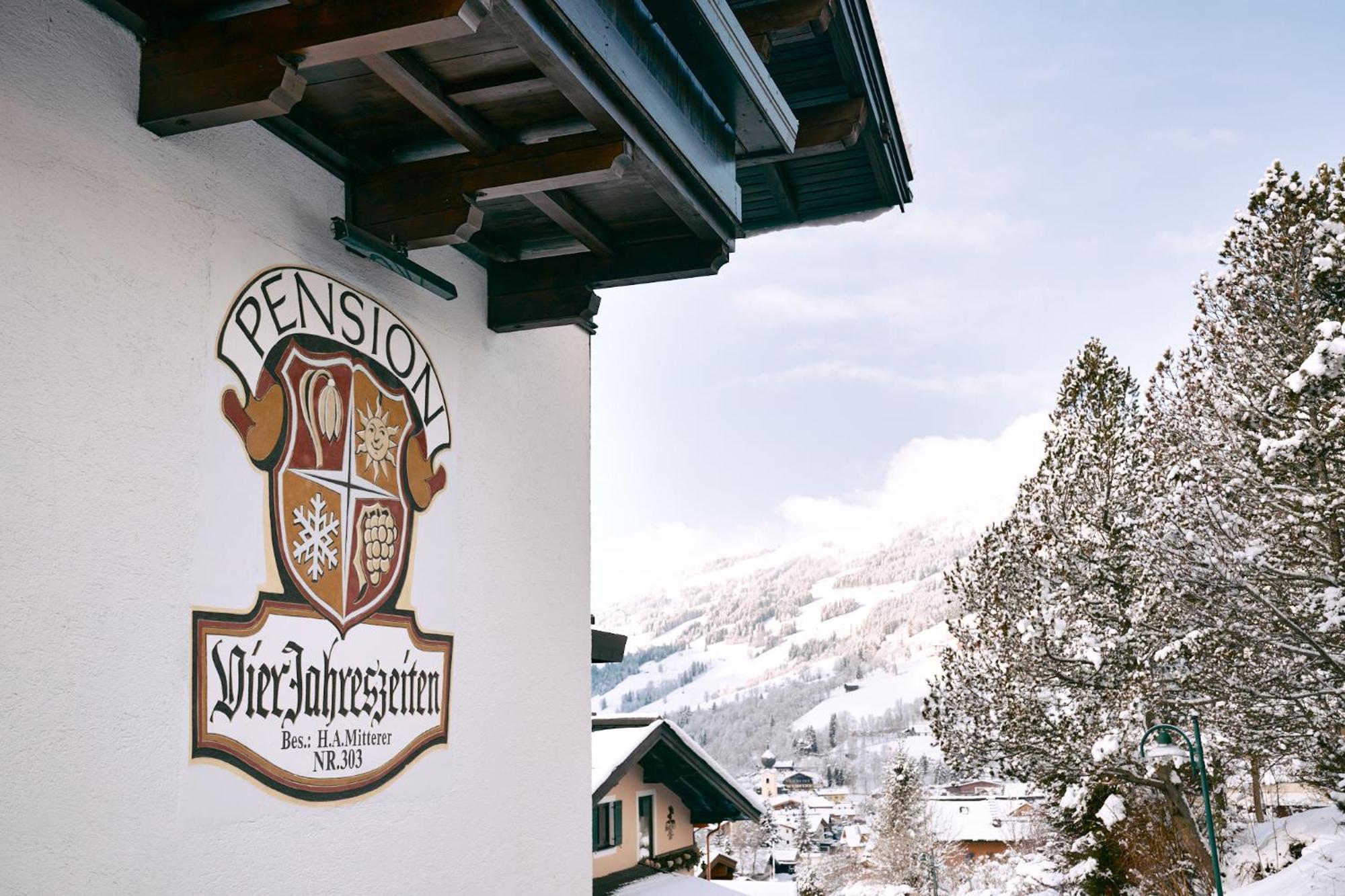 Pension Vier Jahreszeiten ซาลบาคฮินเทอร์เกลมม์ ภายนอก รูปภาพ